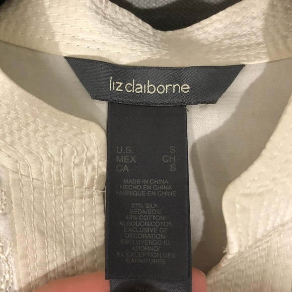 🍭2 for 40$🍭Silk Liz Claiborne kaftan like blouse - Picture 4 of 4